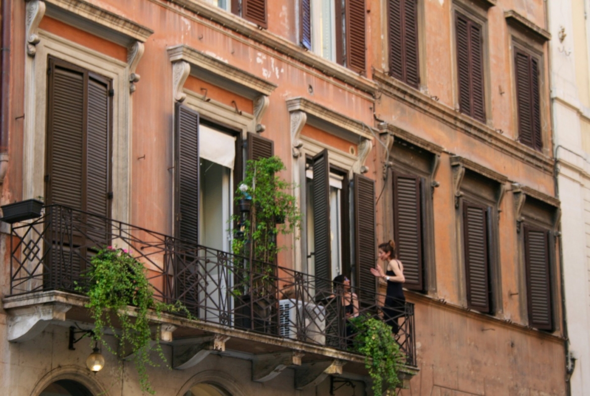 12-rome-balcony